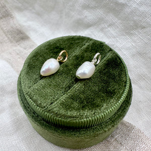 Pearl Charm